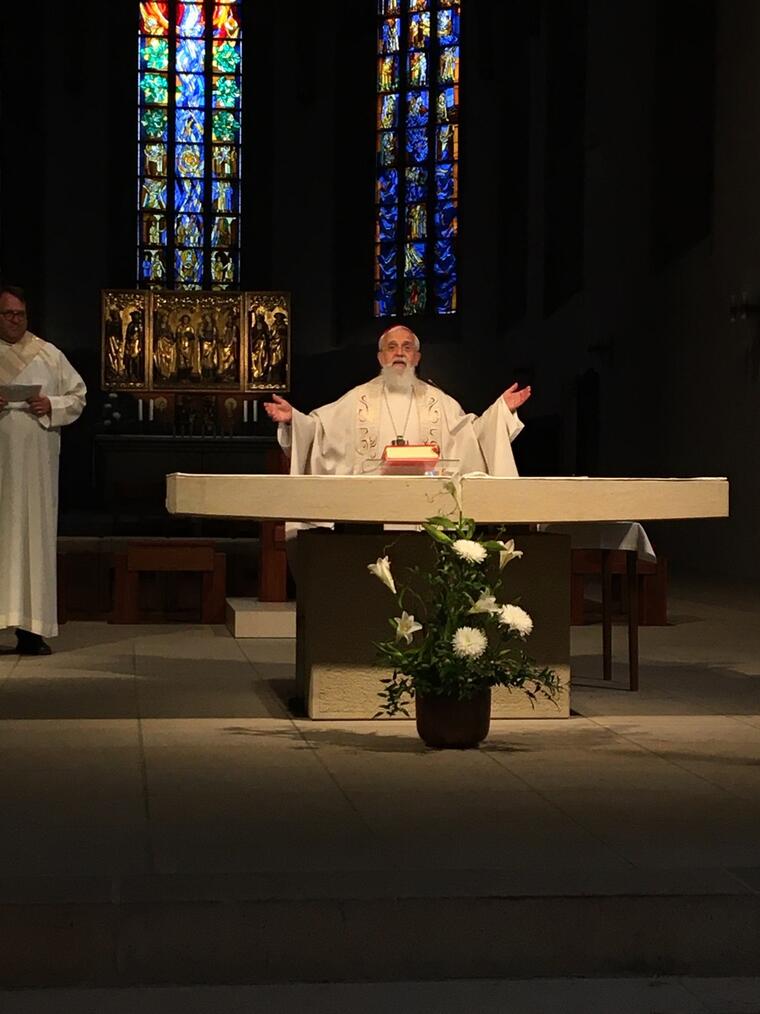 Bischof Feige feiert Gottesdienst