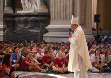 Bischof Rudolf Voderholzer predigt beim Eröffnungsgottesdienst im Lateran.